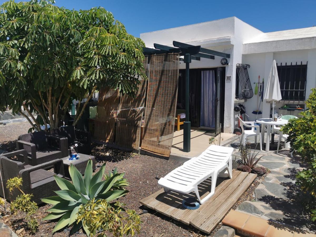 Private Room & Sunny Terrace San Bartolomé Exterior foto